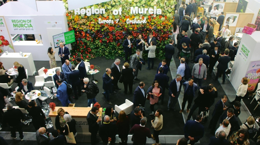 España, con grandes stands como el de la Región de Murcia, es un animador habitual de Fruit Logistica. Foto J.P.