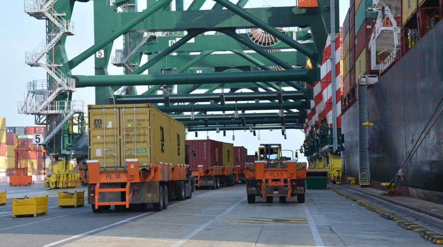 Los puertos tienen hasta nueve veces m&aacute;s beneficios que sus terminales