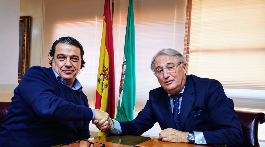 El Puerto de Almer&iacute;a mejorar&aacute; la iluminaci&oacute;n del Muelle de Pechina
