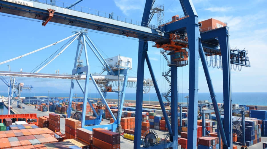 Los accesos ferroviarios a los puertos de Barcelona, Castell&oacute;n y Sagunto, m&aacute;s cerca