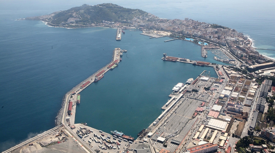 La AP de Ceuta licita la compra de cuatro pasarelas para la Estaci&oacute;n Mar&iacute;tima por cuatro millones