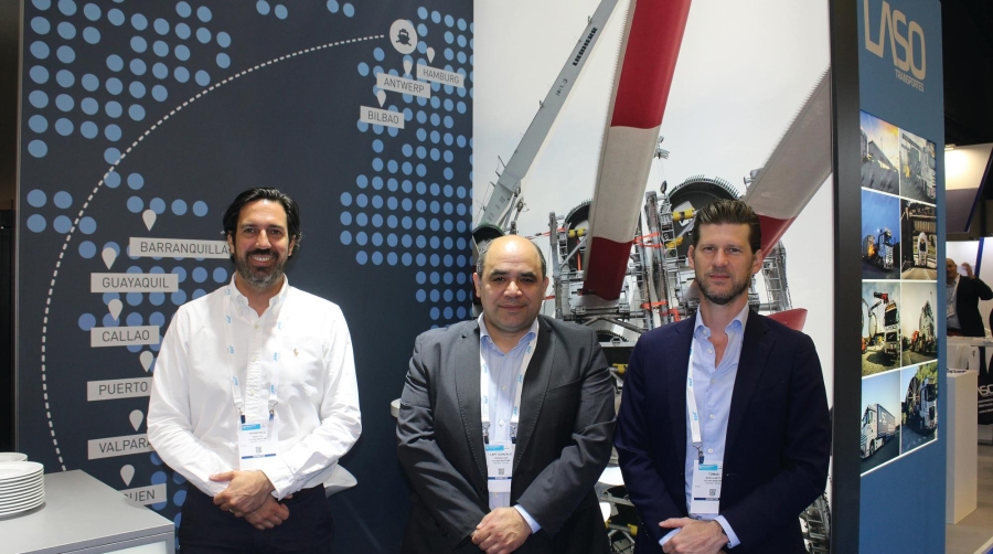Francisco Moeller, director general de Volans; capitán Gonzalo Fuensalida, director de Operaciones y Terminales; Tomás Montalbetti, director de Agencias. Foto J.P.