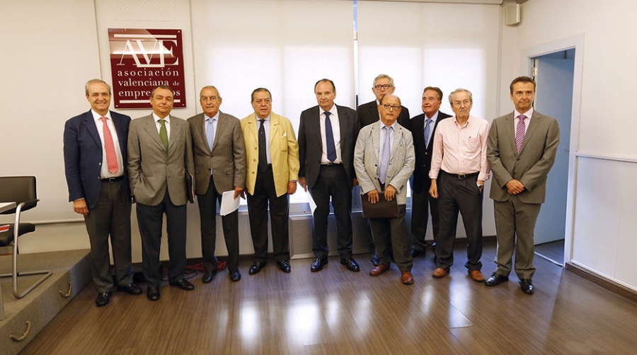 El empresariado valenciano quiere un perfil comercial y no pol&iacute;tico al frente de los puertos