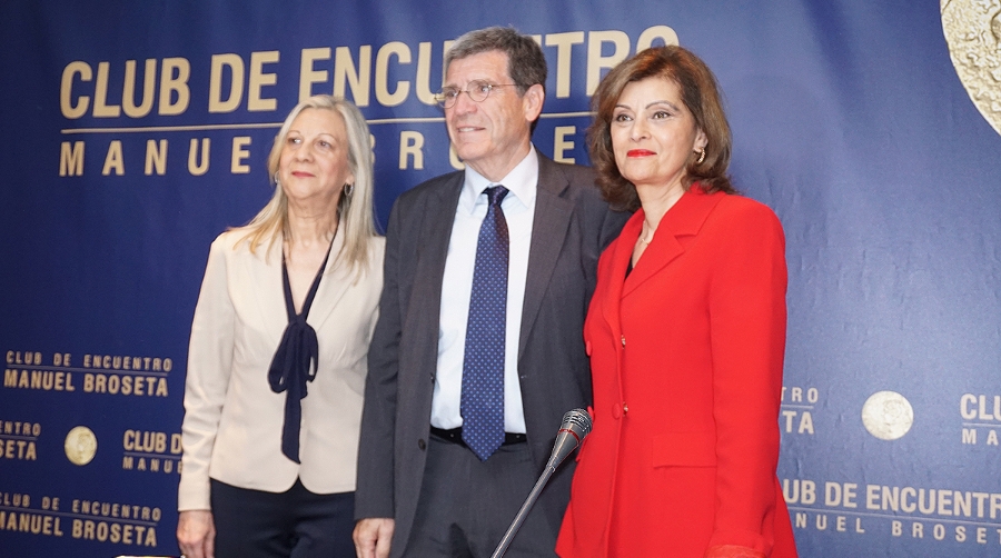 &quot;Valenciaport est&aacute; en una encrucijada que va a definir su futuro para siempre&quot;