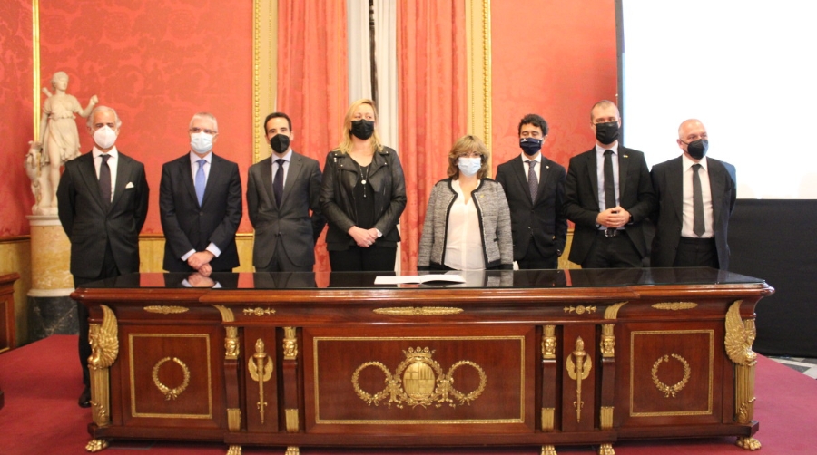 Los puertos de Barcelona y Tarragona formalizan su entrada en el accionariado de TIM
