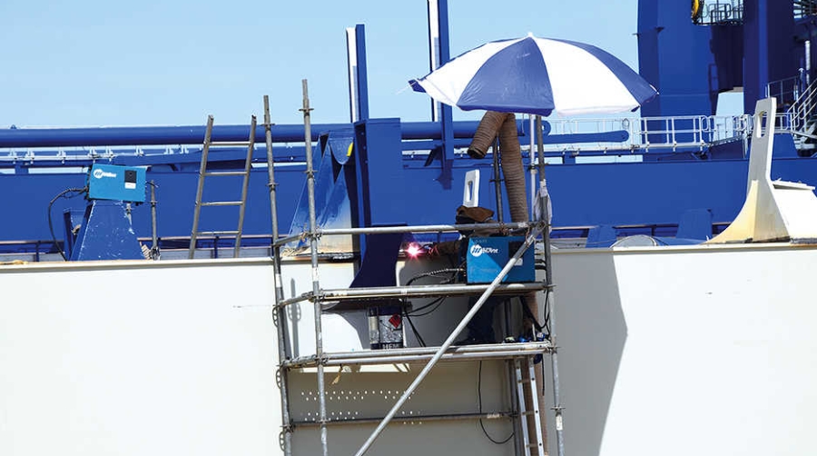La primera Malaccamax de APMT Valencia entrar&aacute; en servicio antes de fin de a&ntilde;o en Llovera