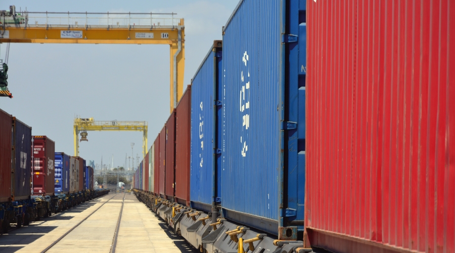 Valenciaport superó los 39.000 TEUs en tráfico ferroviario en los dos primeros meses del año. Foto R. T.