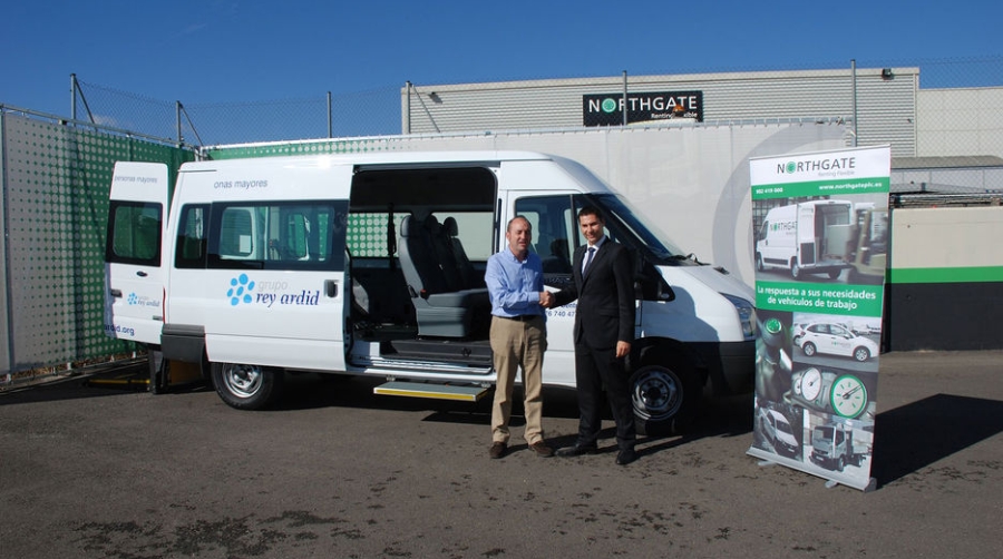 Northgate entrega un veh&iacute;culo adaptado al Grupo Rey Ardid