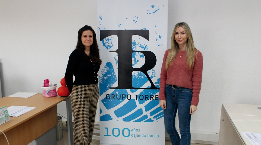 En la imagen M&oacute;nica Lozano, delegada de la Zona Centro; y Yolanda Fern&aacute;ndez, auxiliar de Tr&aacute;fico, de Grupo Torres en Madrid. Foto I.Pe&ntilde;a.