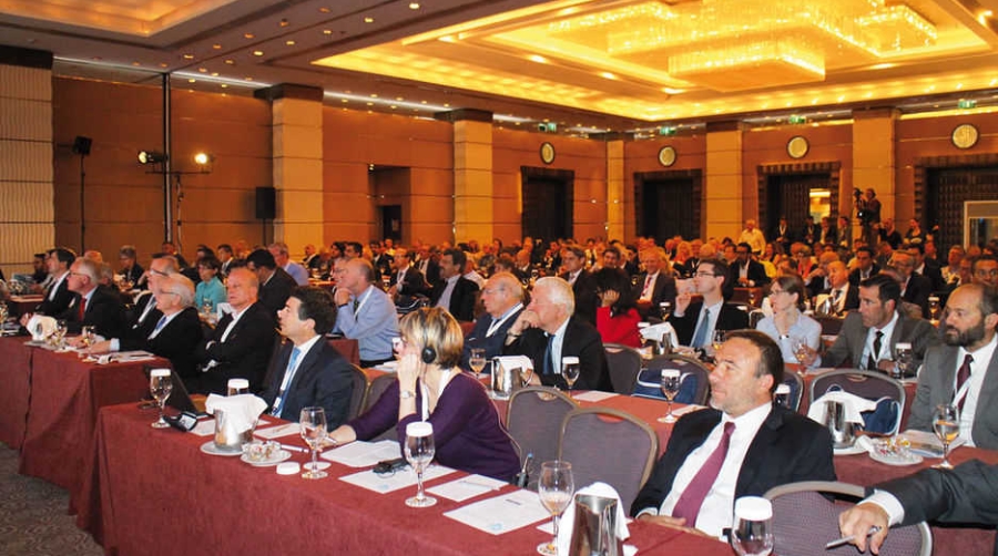 La ESPO no quiere "camisas de fuerza" regulatorias para los puertos europeos