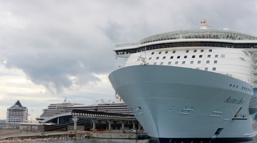 M&aacute;laga acoge m&aacute;s de 13.000 cruceristas en una sola jornada