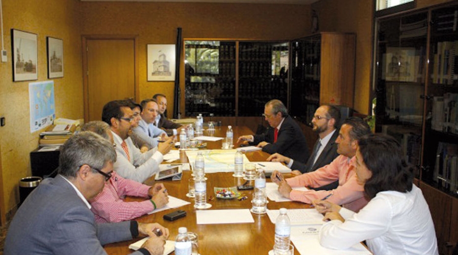 El Patronato y el Puerto de Huelva ampl&iacute;an el Observatorio Tur&iacute;stico para coordinar la llegada de cruceros