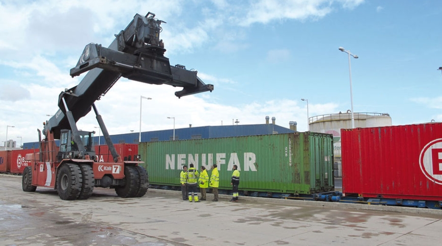Renfe Mercanc&iacute;as conectar&aacute; semanalmente el Puerto de Alicante con Madrid-Abro&ntilde;igal