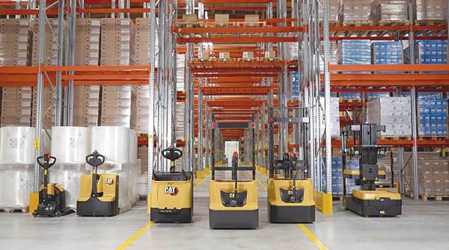 La oferta incorpora ahora carretillas elevadoras eléctricas contrapesadas.