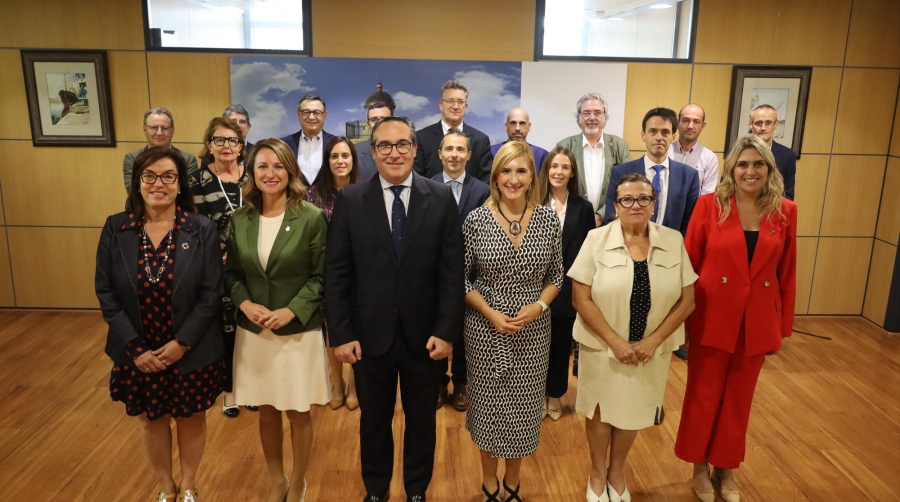 El Consejo de Administración de la Autoridad Portuaria de Castellón ha aprobado hoy el nombramiento de Manuel José García como director de PortCastelló.