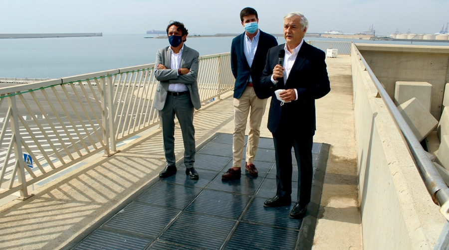 El pavimento fotovoltaico llega a los puertos
