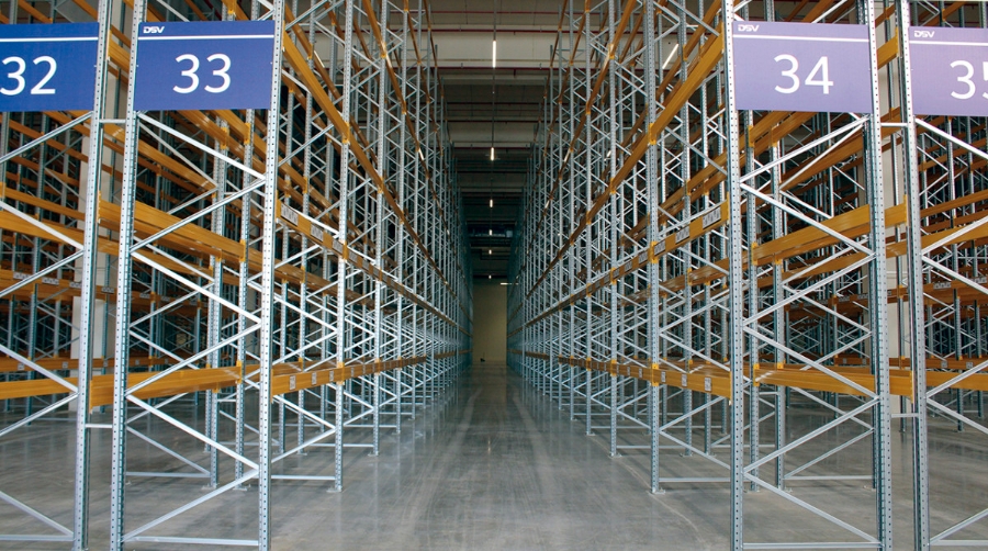 DSV recibe las llaves de su nueva plataforma multiplanta en Barcelona