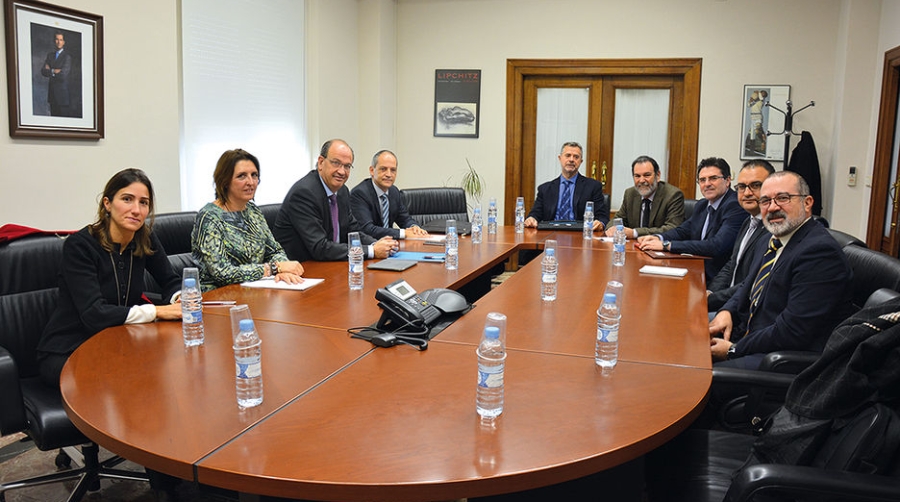 La Aduana de Valencia activar&aacute; la cita previa para las gestiones m&aacute;s realizadas por los log&iacute;sticos