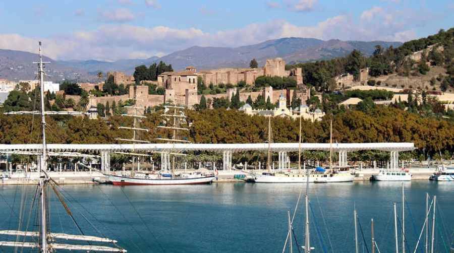 Ocho buques veleros escalan en el Puerto de M&aacute;laga la misma semana