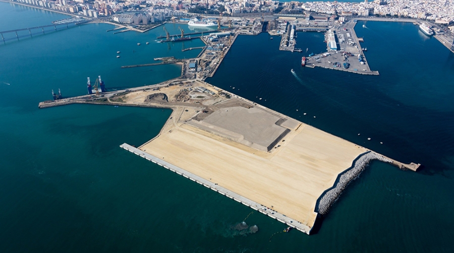 La AP de C&aacute;diz tramita la construcci&oacute;n de una nueva piscifactor&iacute;a en el puerto