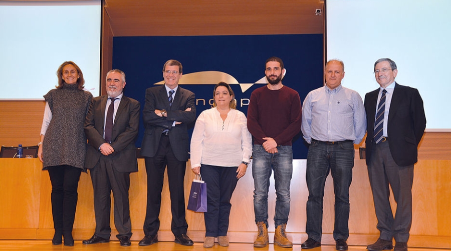 La APV reconoce a los trabajadores que cumplen 25 a&ntilde;os en la instituci&oacute;n