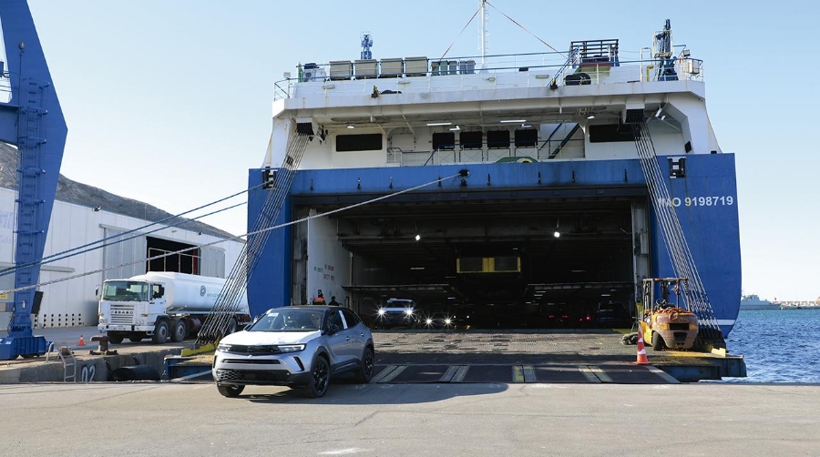 El Puerto de Cartagena se estrena en el tráfico ro-ro de vehículos