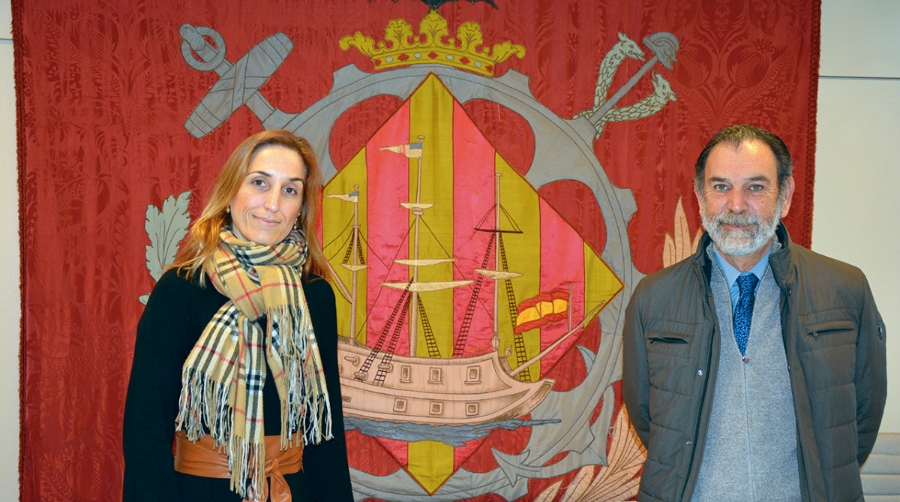 Silvia Soriano y Emilio Guardiola, directora y presidente del Colegio Oficial de Agentes y Representantes Aduaneros de Valencia, respectivamente. Foto: Ra&uacute;l T&aacute;rrega.