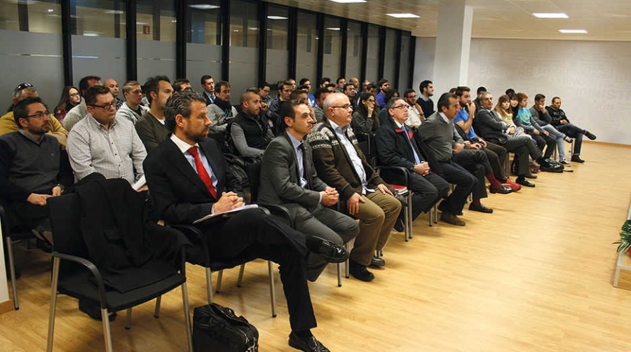 Seur y Luis Simoes hablan de sus estrategias y soluciones log&iacute;sticas en el foro Placelog