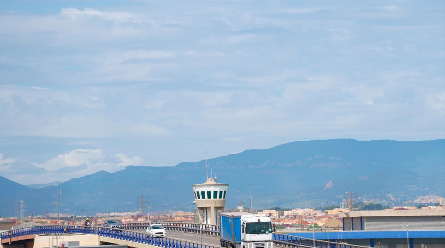 Port de Tarragona licita la reparación del puente móvil