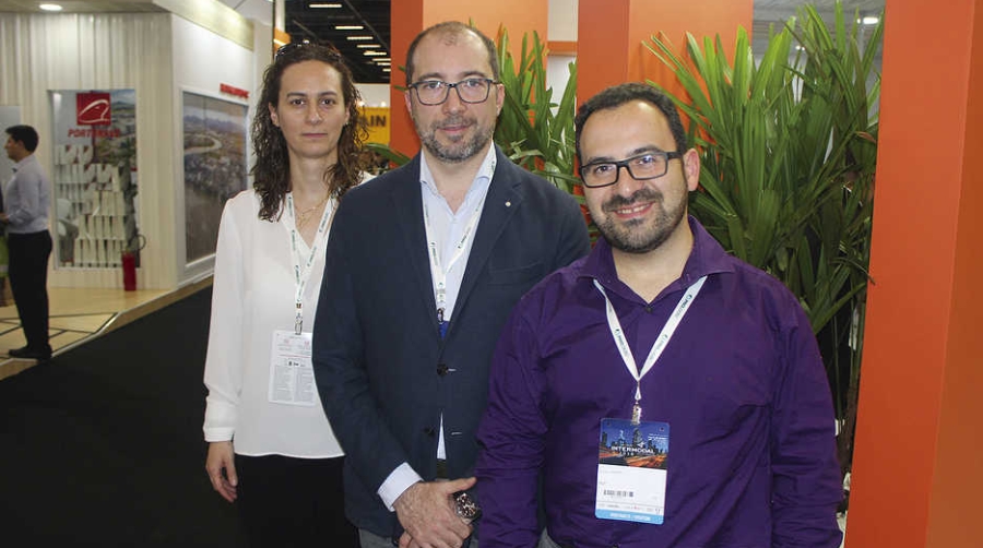 Mar&iacute;a Jos&eacute; Ferrero, directora Overseas de TCT; Marc Porta, director general de TCT; y Julio Lorente, director de TCT. Foto J.P.