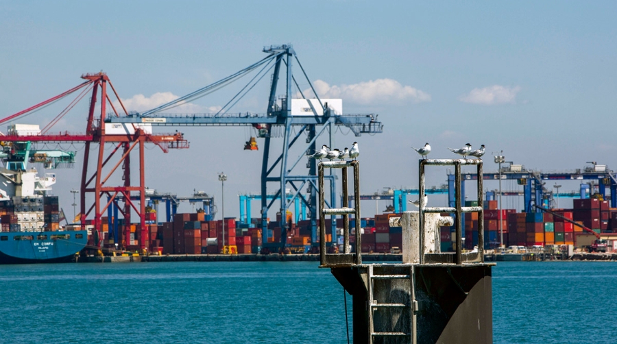 Valenciaport: el futuro ser&aacute; verde y digital (o no ser&aacute;)