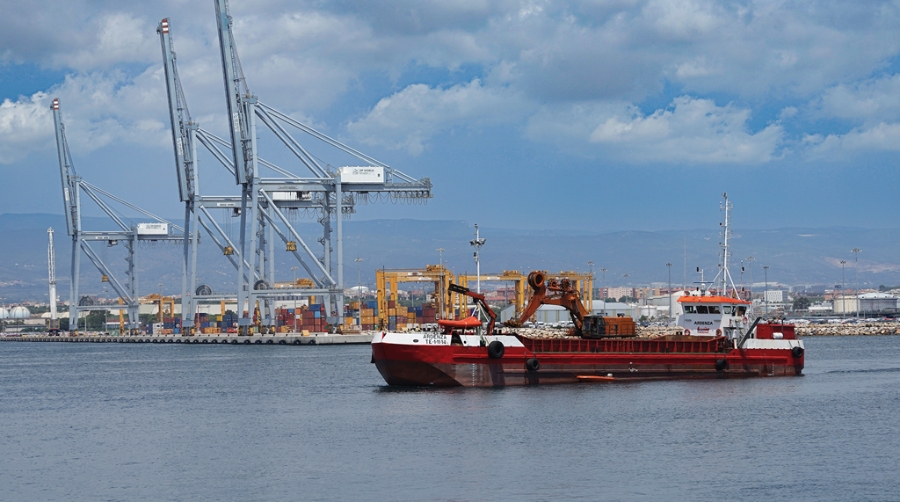 El Port de Tarragona avanza en la construcci&oacute;n del muelle Balears