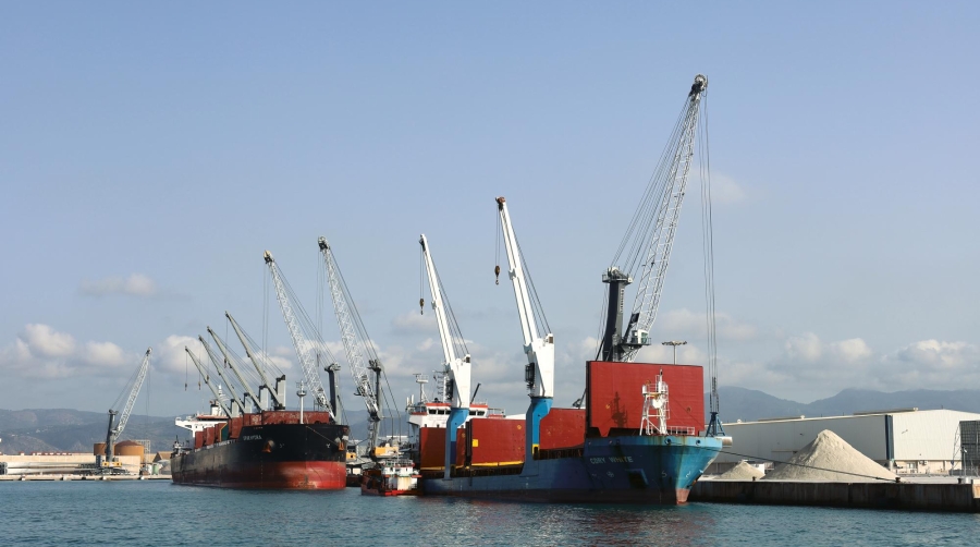Castellón quiere ser la principal puerta de salida de las exportaciones del sector cerámico