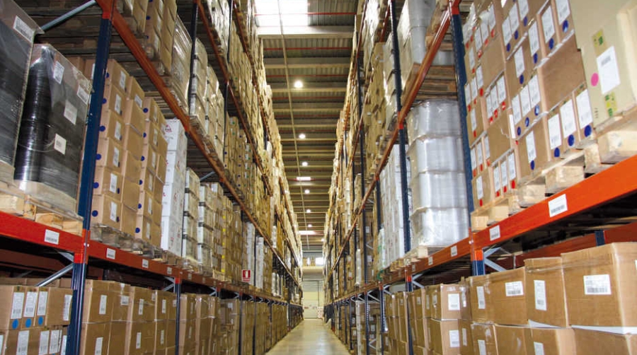 Docks ampl&iacute;a su capacidad de almacenaje en Riba-roja hasta los 14.000 hueco-pal&eacute;s