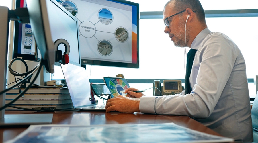 Tarragona defiende la competitividad de situar al cargador en el centro del puerto