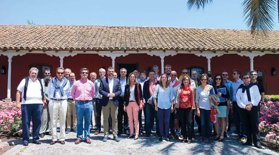 El Puerto de Barcelona tiende la mano a Chile para ser su socio en el Mediterr&aacute;neo