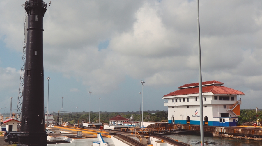 Panamá, más selectivo; Suez, más global