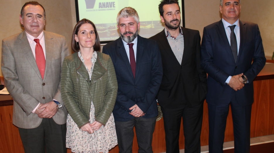 La flota mercante espa&ntilde;ola vuelve a batir un r&eacute;cord a la baja al retroceder en 2014 un 5,6%