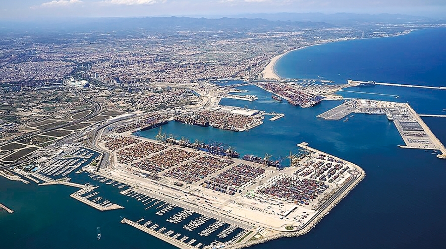 Valenciaport muestra su evolución para dar respuesta a una logística hortofrutícola cada vez más exigente