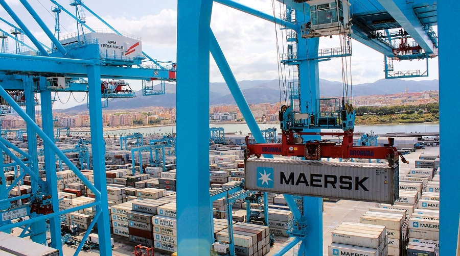 El tráfico de contenedores (TEUs) en tránsito por los puertos españoles ha experimentado un descenso del 4,2%.