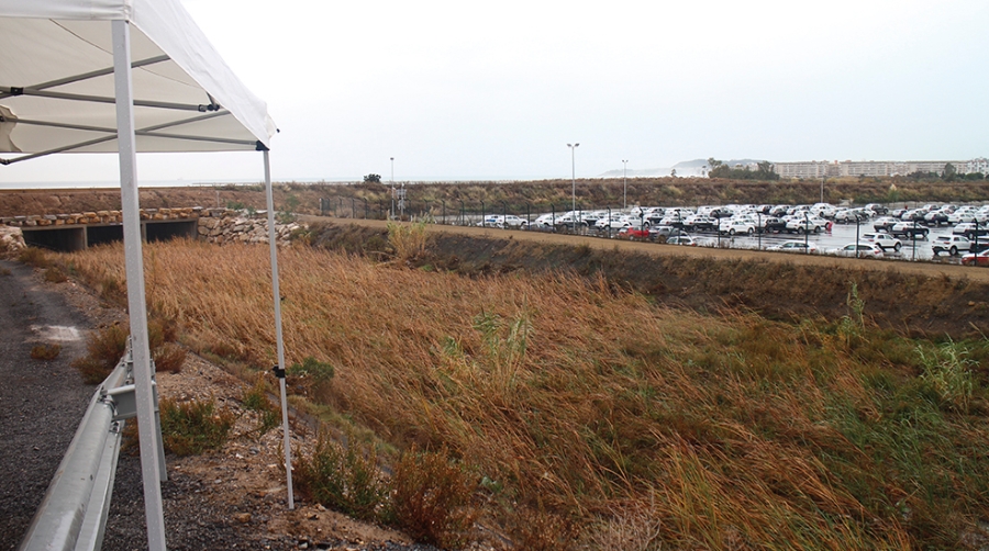 Parte del terreno donde se construir&aacute; la ZAL del Port de Tarragona. Foto L. Escrihuela.