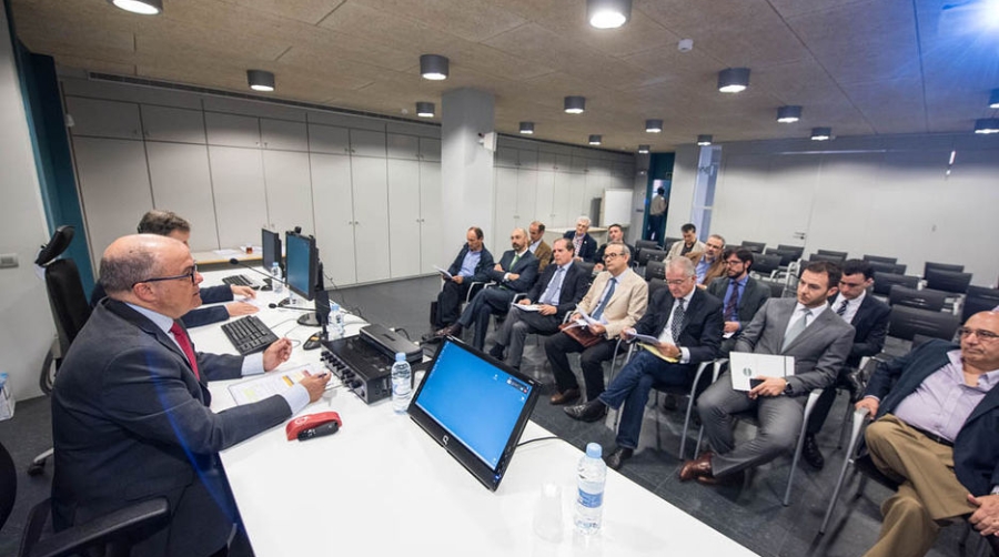 El empresariado de Navarra define el Corredor Atl&aacute;ntico como &quot;b&aacute;sico&quot; para la competitividad