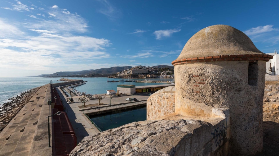 El Puerto de Peñíscola recibe al crucero “World Traveller”