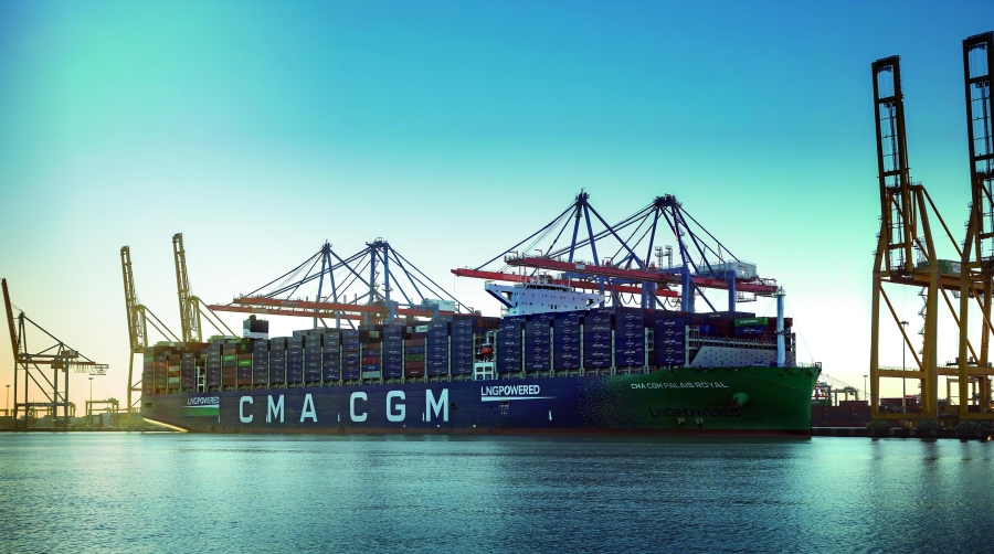 En 2024, CMA CGM continuó invirtiendo en sus activos industriales y implementando su estrategia de transición energética actualizando su flota con embarcaciones más eficientes.