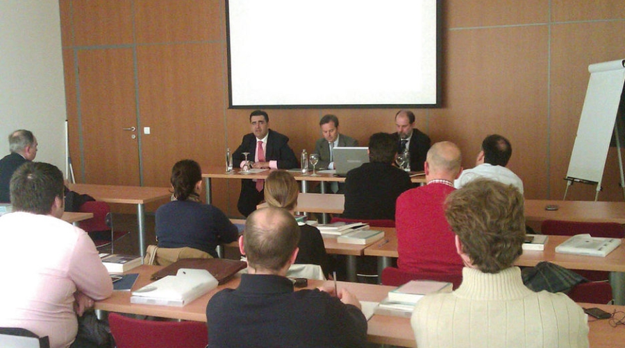 Arranca el curso &quot;Responsables OEA 2013&quot; en Sevilla