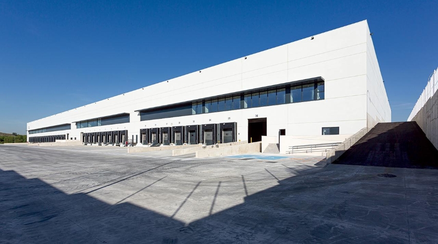 Primera nave del desarrollo de Hines en Atalayuela (Madrid).
