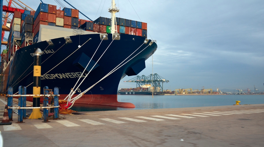Los fletes de las grandes rutas inician su descenso aunque se mantienen por encima de los 12.000 d&oacute;lares