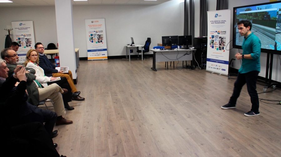 Propeller Madrid conoce el aprovechamiento logístico del laboratorio de realidad virtual inmersiva del CEL