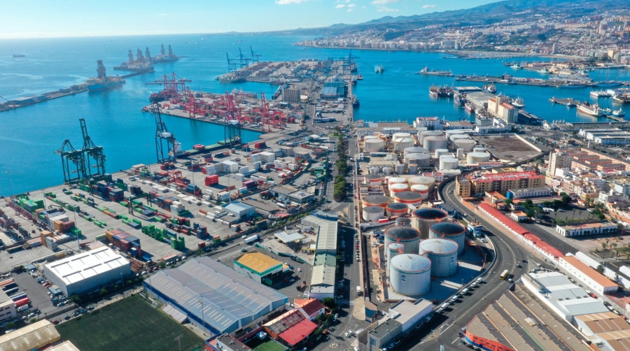 Vista aérea del Puerto de Las Palmas.
