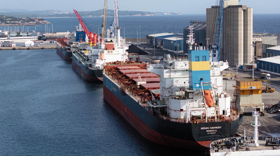 Port Tarragona crece un 6,3% hasta julio y alcanza los 17,6 millones de toneladas